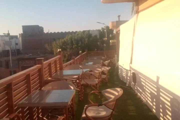 Lenopatra view 3