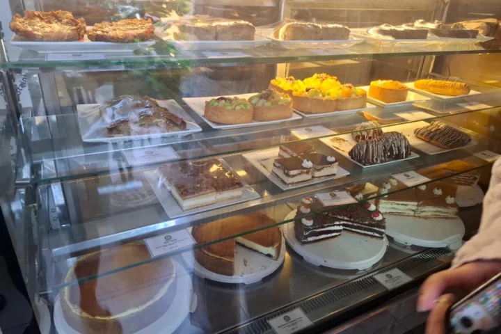 Ralph’s German Bakery (Lighthouse branch) view 2